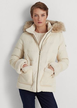 Abrigos de plumón con ribete de piel sintética Ralph Lauren para mujer en color crema