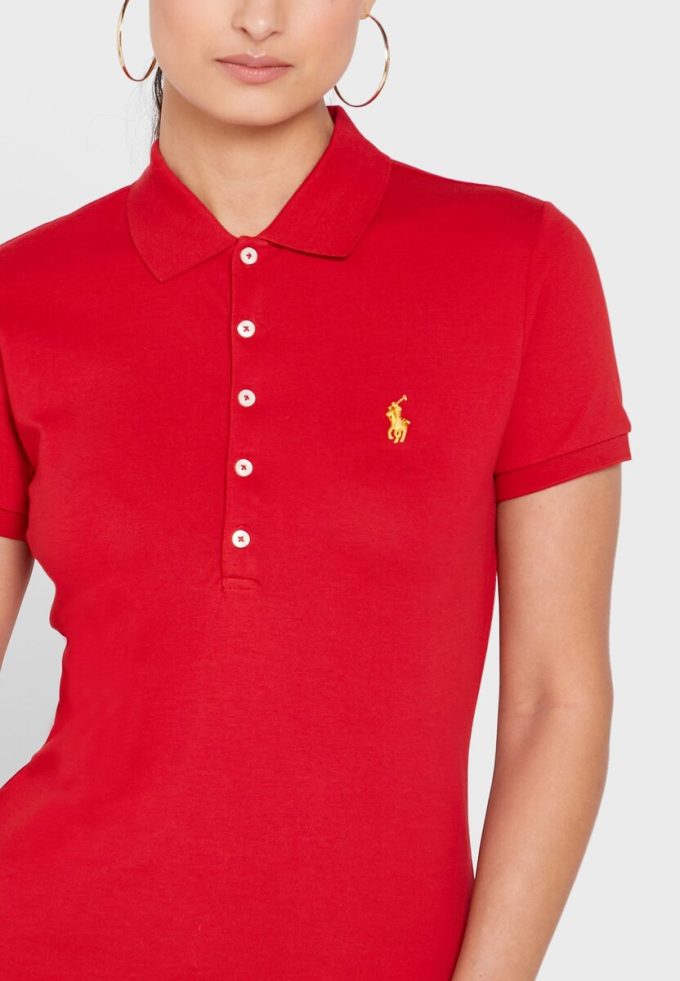 Camisa polo Ralph Lauren roja con detalle de botones para mujer Camisa polo Ralph Lauren roja con detalle de botones para mujer