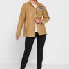 Camisas de botones con detalle de bolsillo de Ralph Lauren para mujer en color caqui Camisas de botones con detalle de bolsillo de Ralph Lauren para mujer en color caqui