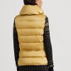 Chaleco acolchado de satén Ralph Lauren dorado para mujer