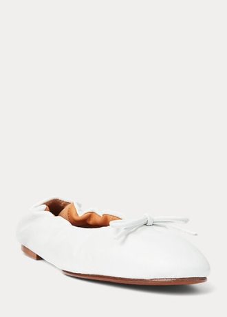 Zapatos planos de ballet Ralph Lauren The Pony para mujer en color blanco Zapatos planos de ballet Ralph Lauren The Pony para mujer en color blanco